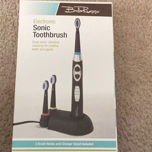 Bella Russo electric sonic tooth brush new